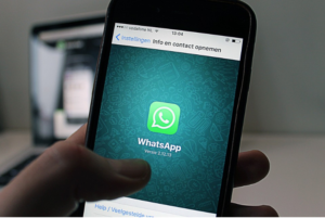 You Can Now Leave WhatsApp Groups Silently Without Notifications!