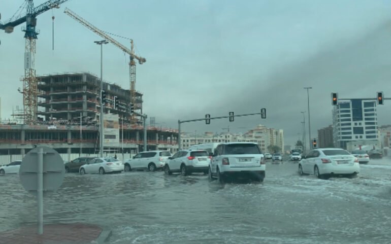 #Breaking : Dubai’s RTA Announces Road Closure Due To Heavy Rain