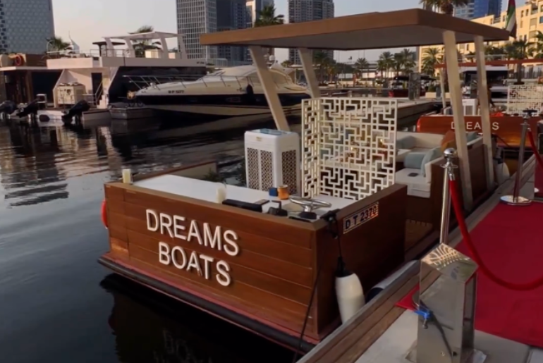 We Found A Mini Scenic Floating Cafe In Dubai & Here Is What We Think