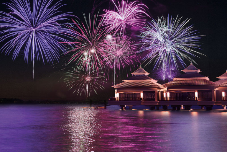 NYE In Dubai: 12 Ways To Ring In 2023-24 Across Budgets