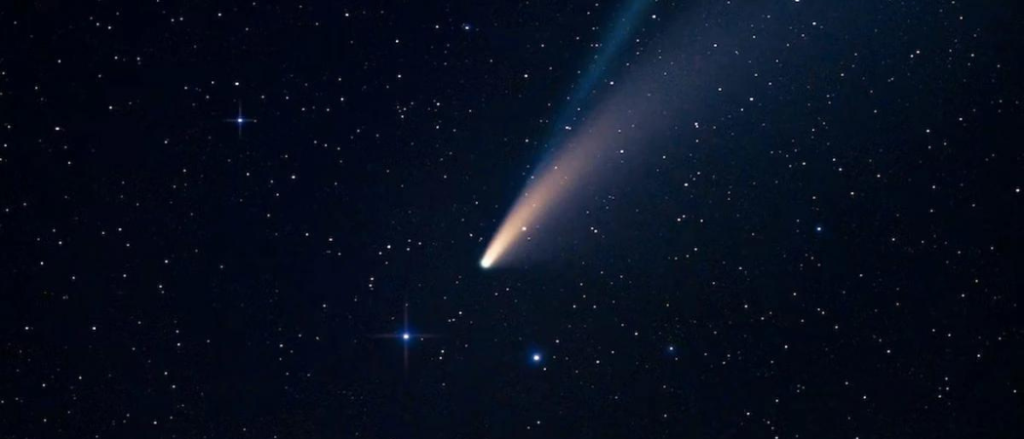 Rare Comet Spotted In The Abu Dhabi Desert - Here's How You Can View It This Week!