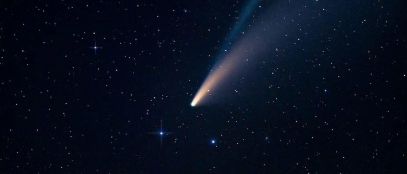 Rare Comet Spotted In The Abu Dhabi Desert – Here’s How You Can View It This Week!