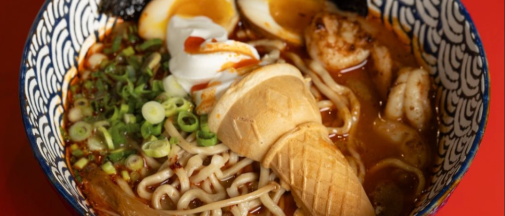 This Noodle House Is Going Viral For Serving Their Ramen With Vanilla Ice Cream Inside!