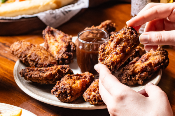 Celebrate National Chicken Wings Day With AED 500 Food Vouchers & More At Rodeo Drive